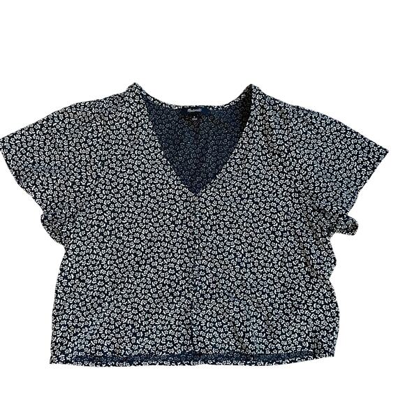 MADEWELL | Flutter-Sleeve Crop Top in Micro Daisy Medium True Black Blouse EUC - Picture 3 of 7